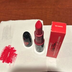 Mac Keita Hani Viva Glam matte lipstick Red Haring